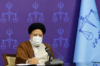 شهید فخری زاده قهرمان «بی اثر کردن تحریم و تهدید» دشمن در حوزه هسته ای و دفاعی است/ جریان تحریف در حال القای‌‌‌ترس و یاس و تسلیم در برابر دشمن است