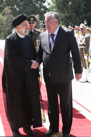 تصاویر استقبال رسمی آیت‌الله رئیسی از رئیس جمهور تاجیکستان