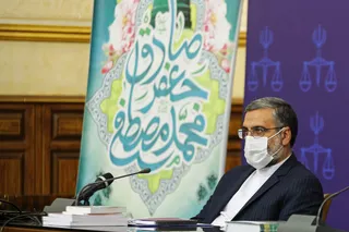دستور رئیس دستگاه قضا به دادستان برای رسیدگی به علت صدور مجوز صادرات به افراد فاقد صلاحیت/ گره زدن تصمیم گیری‌ها به انتخابات آمریکا آدرس غلط دادن به ملت است