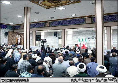تصاویر دیدار با جمعی از فعالان فرهنگی و اجتماعی خوزستان