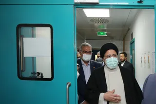 تصاویر بازدید رئیس جمهور از طرح های دانش بنیان در پارک علم وفناوری پردیس