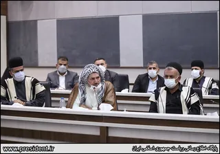 تصاویر نشست صمیمی رییس جمهور با سران عشایر خوزستان
