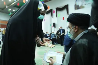 تصاویر دیدار و گفتگوی صمیمی با جمعی از خانواده شهدای مازندران
