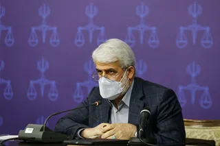 مرتبطین با دستگاه قضایی بدانند که این دستگاه هیچ گونه فسادی را بر نمی‌تابد