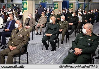تصاویر دیدار جمعی از مسئولان نظام و میهمانان کنفرانس وحدت اسلامی