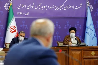اصلاح ساختار بودجه و اصلاح نظام مالیات باید از مهمترین اولویت‌های کمیسیون برنامه و بودجه باشد/ کاهش هزینه‌های اجتناب‌پذیر دولت ضروری است