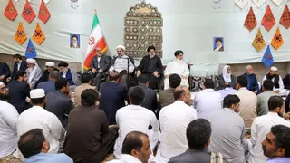 نشست  نشست با جمعی از علما و سران طوایف جنوب سیستان و بلوچستان