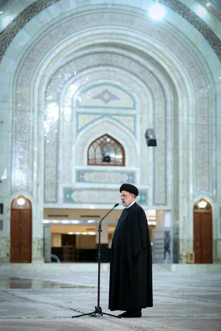 تصاویر تجدید میثاق آیت الله رئیسی و اعضای هیأت دولت با آرمان‌های امام راحل و شهدای انقلاب اسلامی