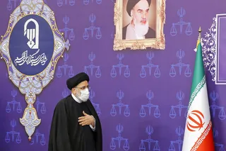 محوریت ائمه جمعه و مساجد برای جمع آوری کمک‌های مومنانه در دوران شیوع کرونا گواهی بر پناهگاه بودن مساجد است