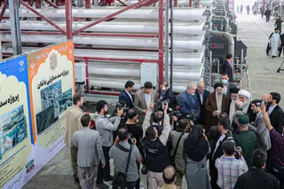 تصاویر آغاز بهره‌برداری رسمی از ۱۵ طرح بزرگ آب و برق در استان بوشهر
