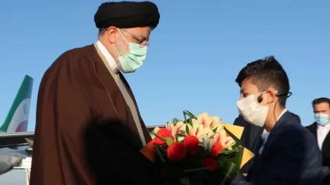 فیلم ورود رئیس‌ جمهور به استان زنجان