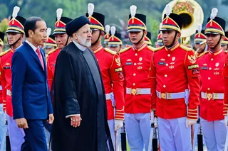 تصاویر  استقبال رسمی جوکو ویدودو از دکتر رئیسی در کاخ ریاست جمهوری