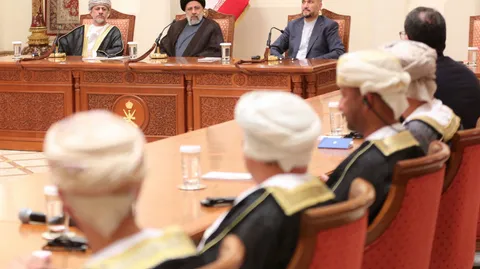 تصاویر نشست با مسئولان ارشد اقتصادی و تجار عمانی