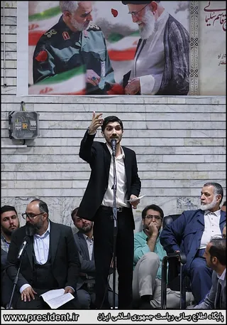 تصاویر دیدار با جمعی از فعالان فرهنگی و اجتماعی خوزستان