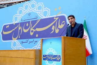 تصاویر نشست علما و نخبگان اهل سنت سراسر کشور با رئیس جمهور