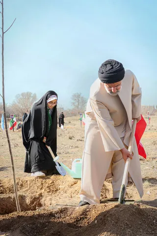 تصاویر مراسم روز درختکاری