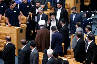 آیین تجلیل از قهرمانان و مدال آوران