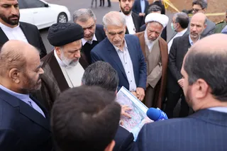 تصاویر بازدید رئیس جمهور از پروژه های خط انتقال پساب بهداشتی و کمربندی جنوبی پاکدشت