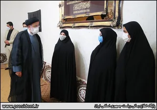 تصاویر دیدار با خانواده شهدا و ایثارگران زابل