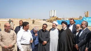 تصاویر  آغاز عملیات لوله‌گذاری انتقال آب دریای عمان به شرق کشور