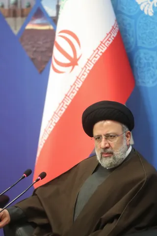 تصاویر نشست خبری رئیس جمهور در سفر به استان قم