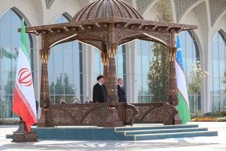 تصاویر مراسم استقبال رسمی از آیت الله رئیسی توسط رئیس جمهور ازبکستان
