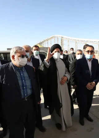 تصاویر افتتاح و بهره برداری از دو مجتمع زنجیره ارزش گوگرد در سرخس