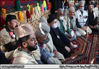 حضور آیت‌الله رئیسی در جمع عشایر بویراحمدی تنگه گرگو