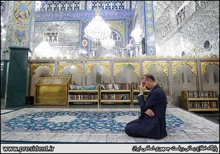 تصاویر زیارت مضجع مطهر حضرت زینب (سلام الله علیها)