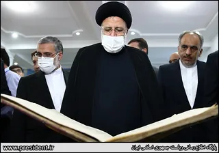 تصاویر اعطای مدرک دکترای افتخاری به رئیس جمهور و سخنرانی در دانشگاه ملی تاجیکستان