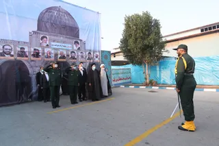 بازدید دکتر رئیسی از نمایشگاه توانمندی‌های نیروی دریایی سپاه پاسداران در بندرعباس