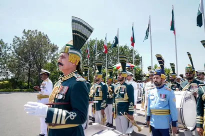 استقبال رسمی از سوی نخست وزیر پاکستان