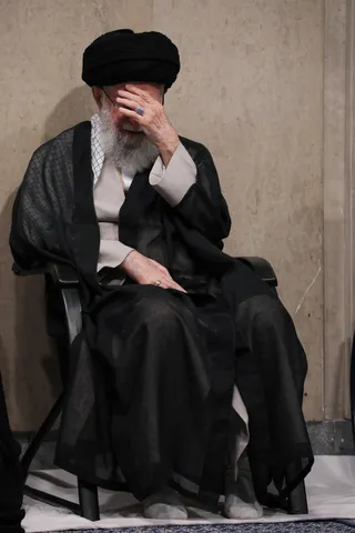 مراسم بزرگداشت رئیس جمهور شهید و همراهان در حسینیه امام خمینی (ره)