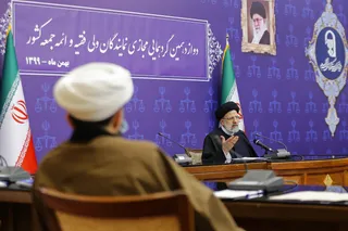 محوریت ائمه جمعه و مساجد برای جمع آوری کمک‌های مومنانه در دوران شیوع کرونا گواهی بر پناهگاه بودن مساجد است