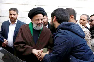 تصاویر بازدید میدانی دکتر رئیسی از مناطق زلزله‌زده شهرستان خوی و روستای بدلان