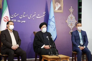 آیت الله رئیسی از دادسرای انقلاب سمنان بازدید کرد