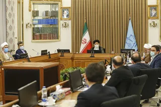 نظارت بر نمایندگان مجلس نباید موجب ایجاد لکنت در بیان مسائل توسط آنها شود/ گاهی یک تذکر در ابتدای انحراف، موجب جلوگیری از پرونده و کشیده شدن کار به دستگاه قضا می‌شود