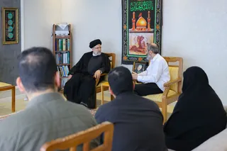 تصاویر حضور در منزل دیپلمات آزاده اسدالله اسدی