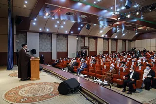 راه برون‌رفت از مشکلات کشور در دستان جوانان، مردم و مسئولان کشور قرار دارد/ نظام اداری کارآمد یکی از جلوه‌های امیدآفرینی در کشور است