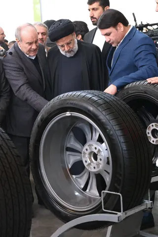 تصاویر بازدید از کارخانه کویر تایر بیرجند و حضور در جمع کارگران