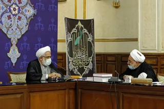 بخشی از مشکلات امروز کشور ناشی از چشم دوختن به لبخند یا خشم خارجی هاست؛ داشتن روحیه جهادی و کار انقلابی گره گشاست/ رفتار آمریکایی‌ها هم نقض «حقوق بین الملل» است هم نقض «حقوق معاهدات» / باید انجام تکالیف اروپایی‌ها از آنها مطالبه شود