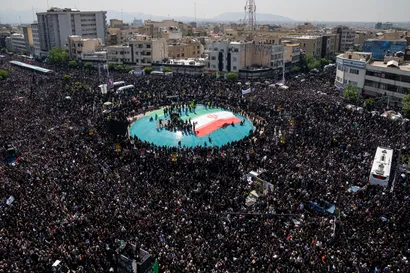 مراسم تشییع پیکر رئیس جمهور شهید و همراهان در تهران