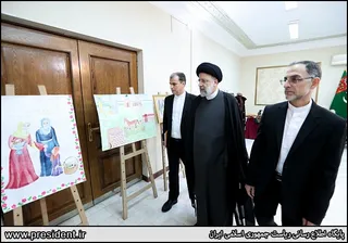تصاویر بازدید دکتر رئیسی از مرکز فرهنگی ایران