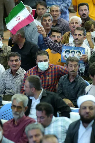 تصاویر سخنرانی در جمع اقشار مختلف مردم سقز