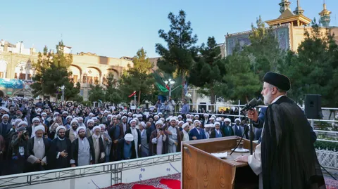 دیدار با علما و طلاب