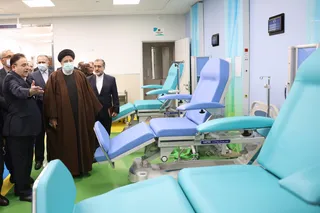 تصاویر افتتاح مرکز جامع تشخیص و درمان سرطان برکت