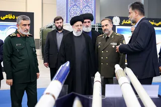 تصاویر بازدید از نمایشگاه دستاوردهای فناورانه وزارت دفاع و پشتیبانی نیروهای مسلح