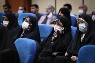 تصاویر دیدار با خانواده شهدا ، ایثارگران و نخبگان استان همدان