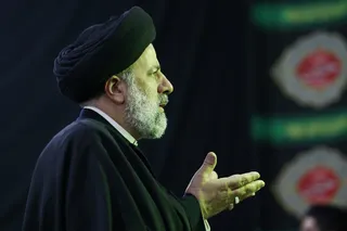 اقامه نماز رئیس قوه قضاییه در مسجدالنبی (ع) شهرک انقلاب شاهرود و دیدار چهره به چهره با نمازگزاران این مسجد
