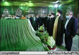 تصاویرمراسم تجدید میثاق اعضای هیات دولت با آرمانهای امام خمینی (ره)